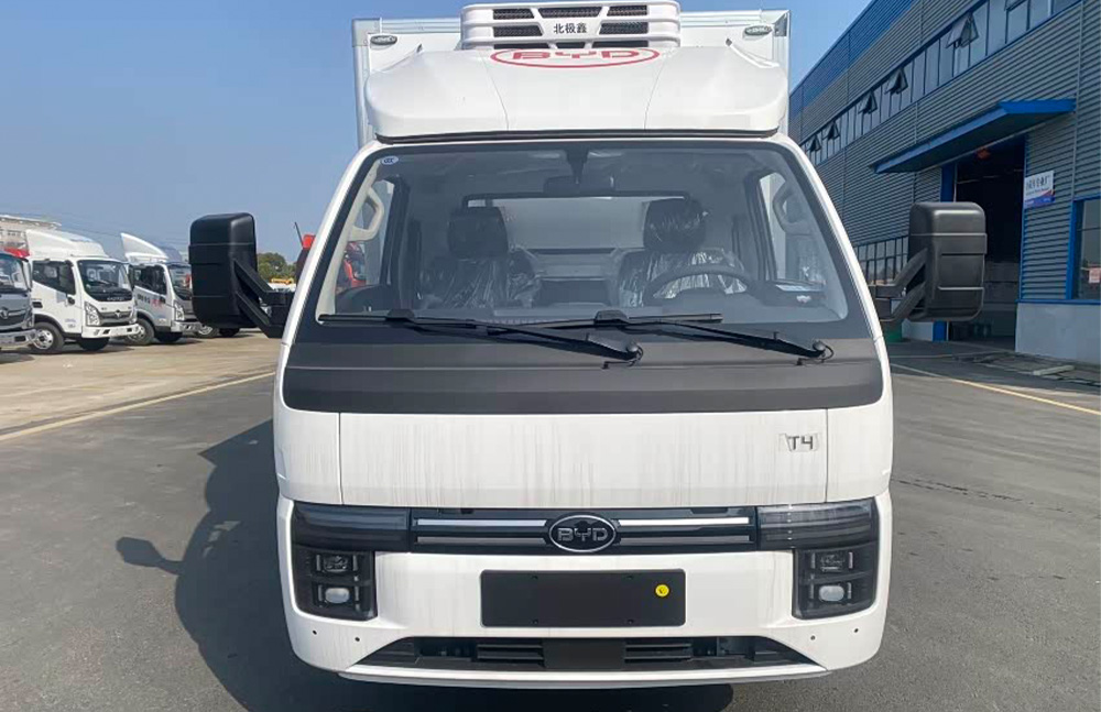 BYD T4 EV review